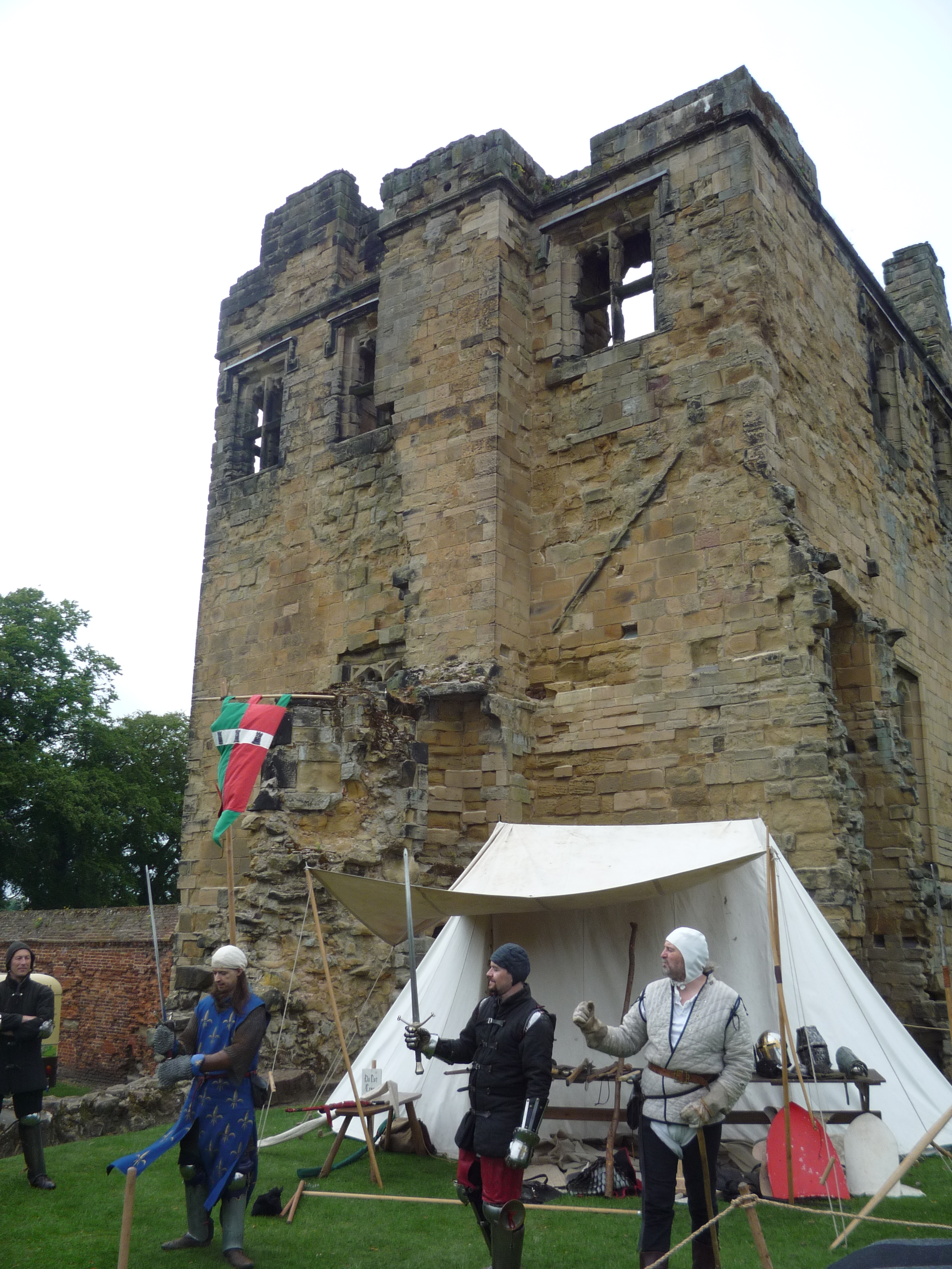 An image of Ashby-de-la-Zouch Castle