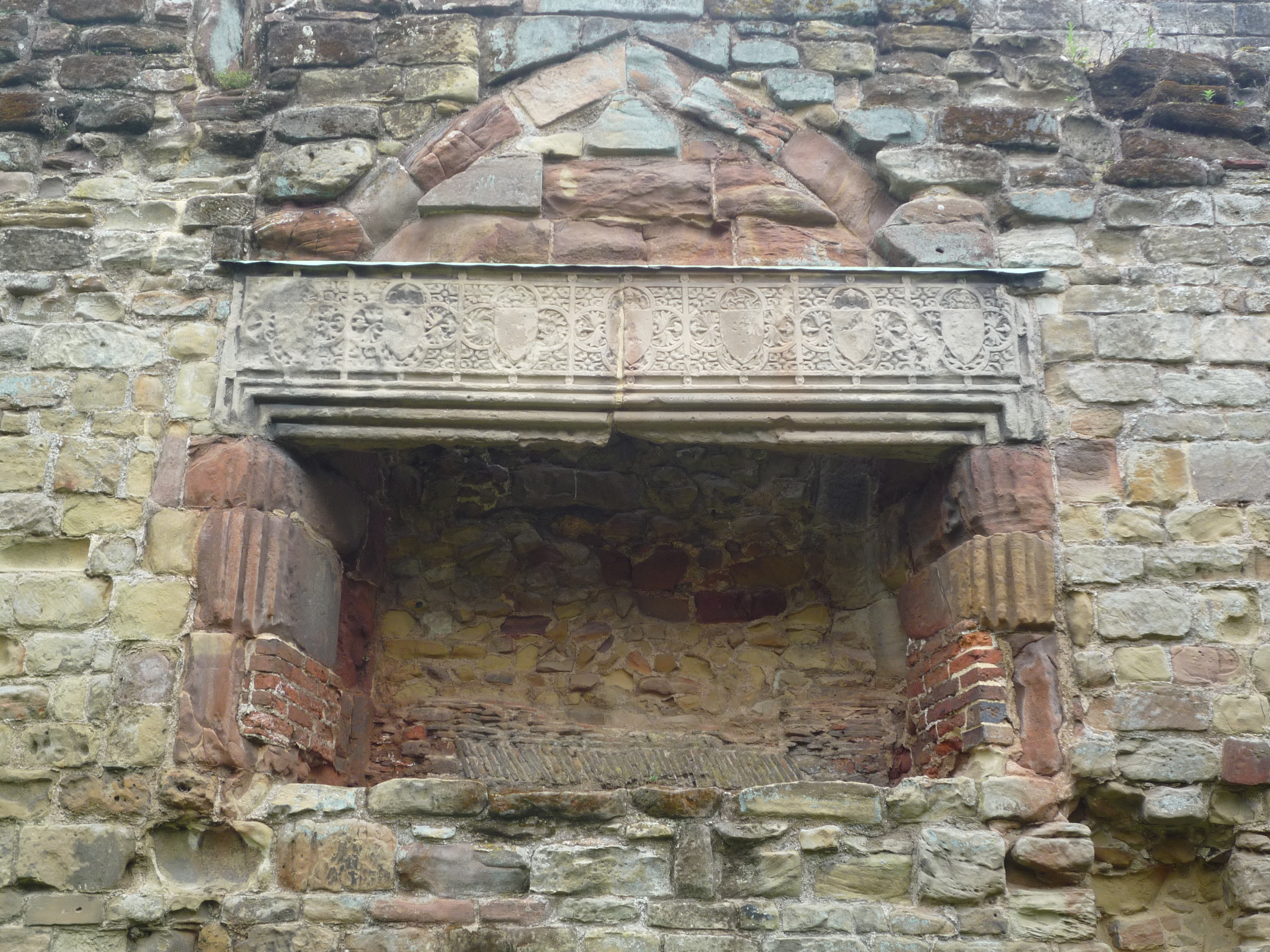 An image of Ashby-de-la-Zouch Castle