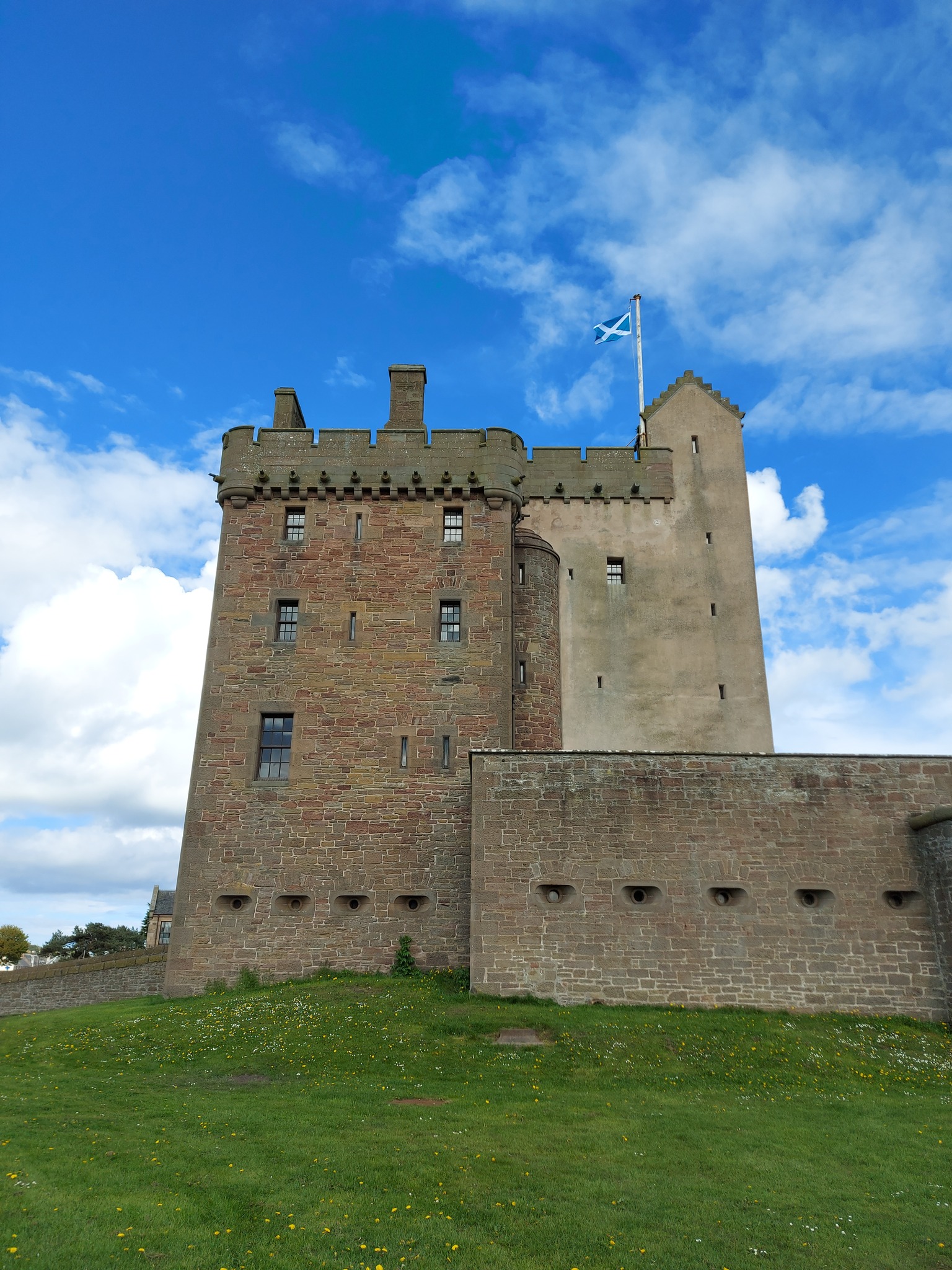 An image of Broughty Castle