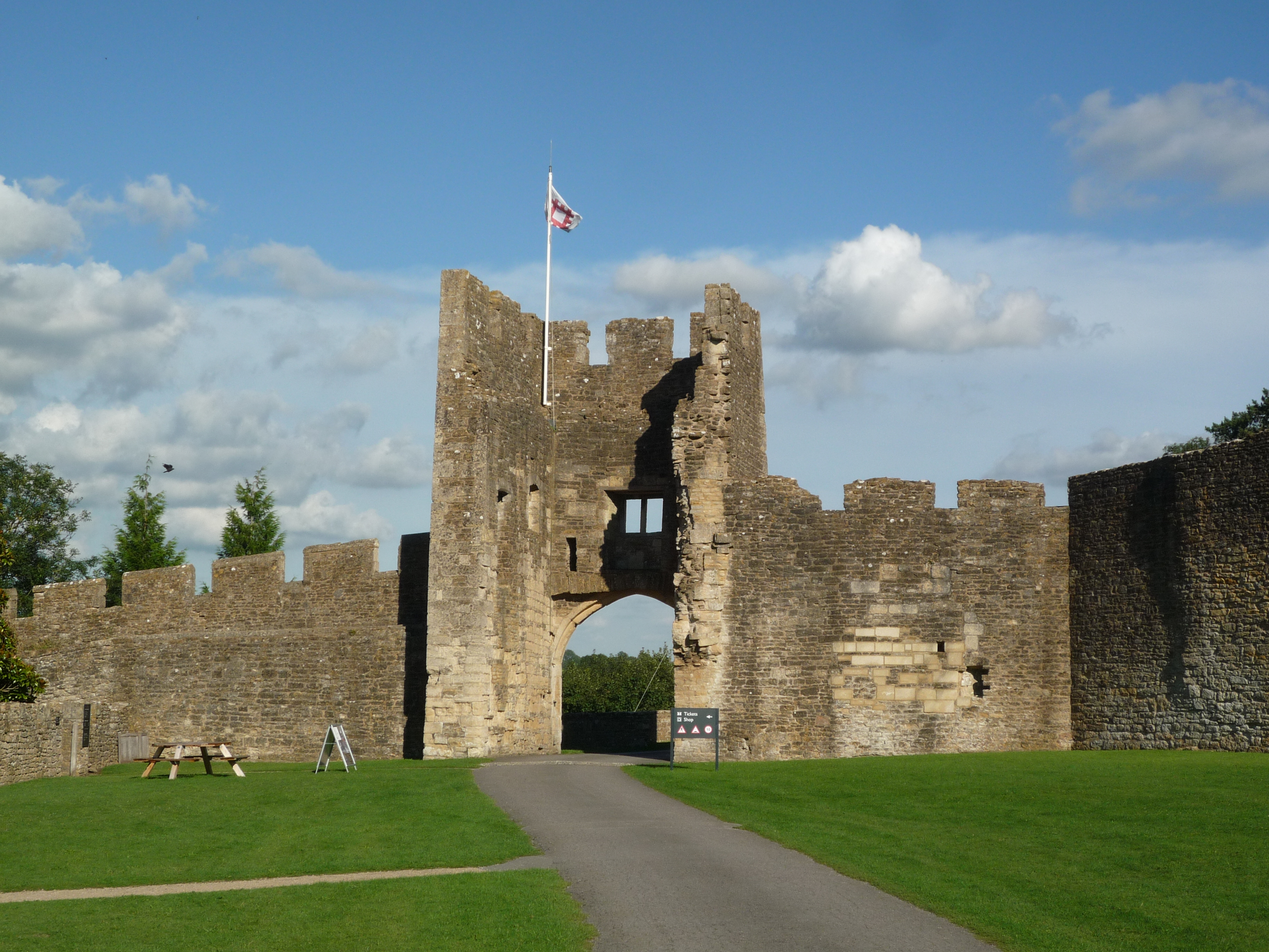 An image of Farleigh-Hungerford Castle