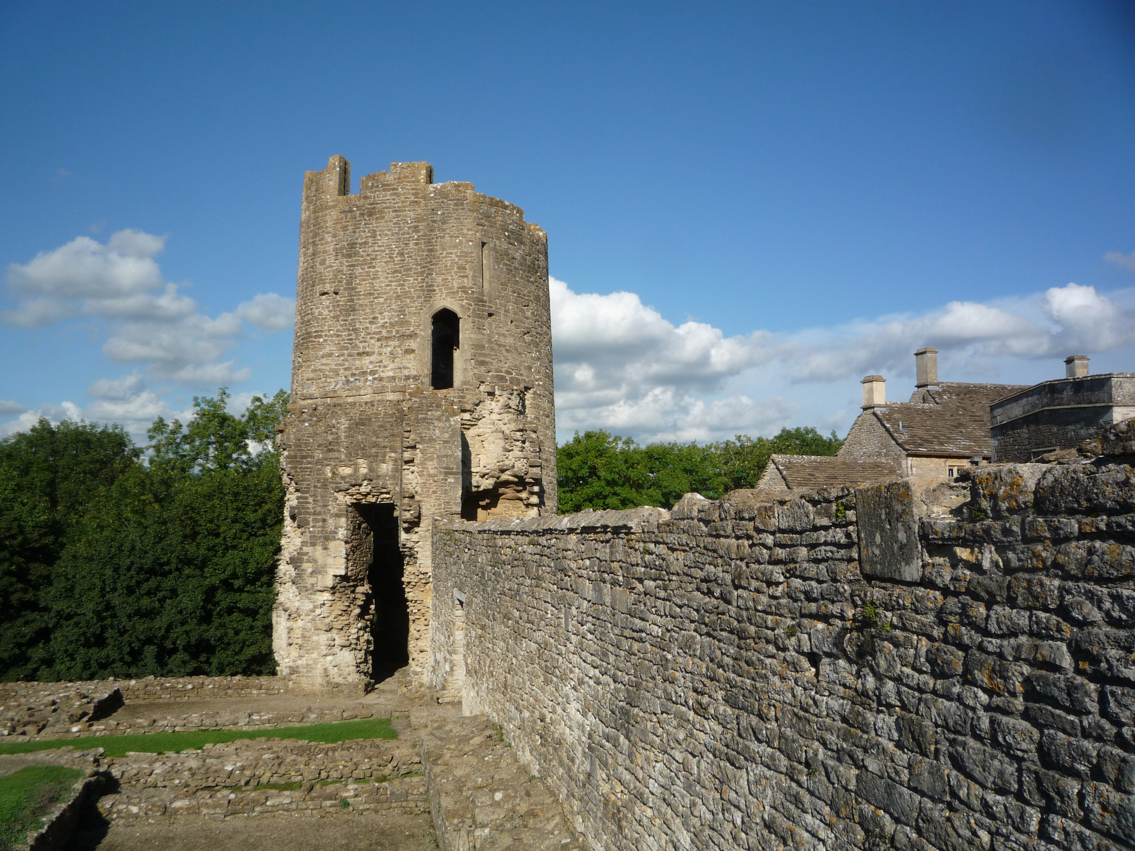 An image of Farleigh-Hungerford Castle