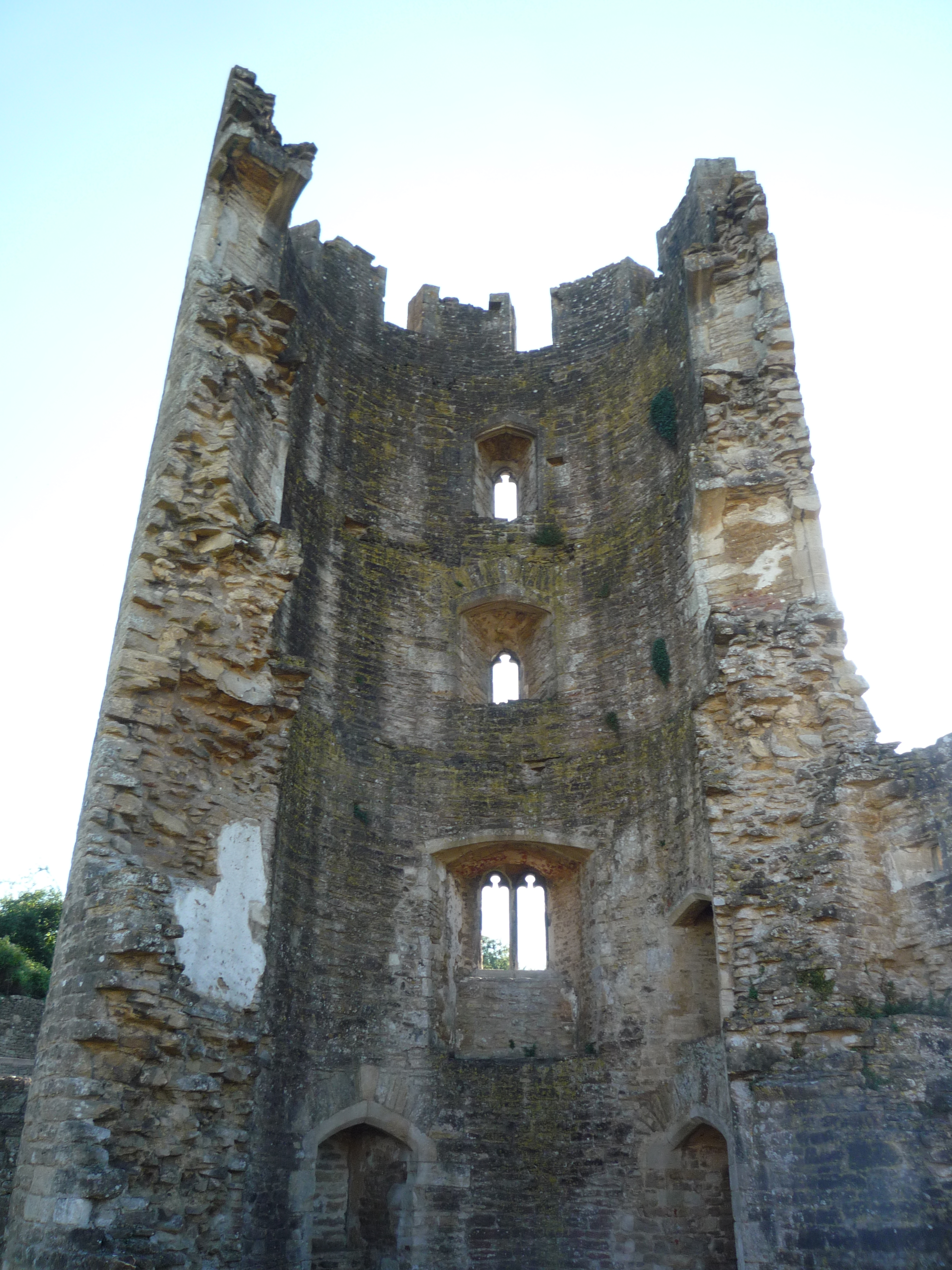An image of Farleigh-Hungerford Castle