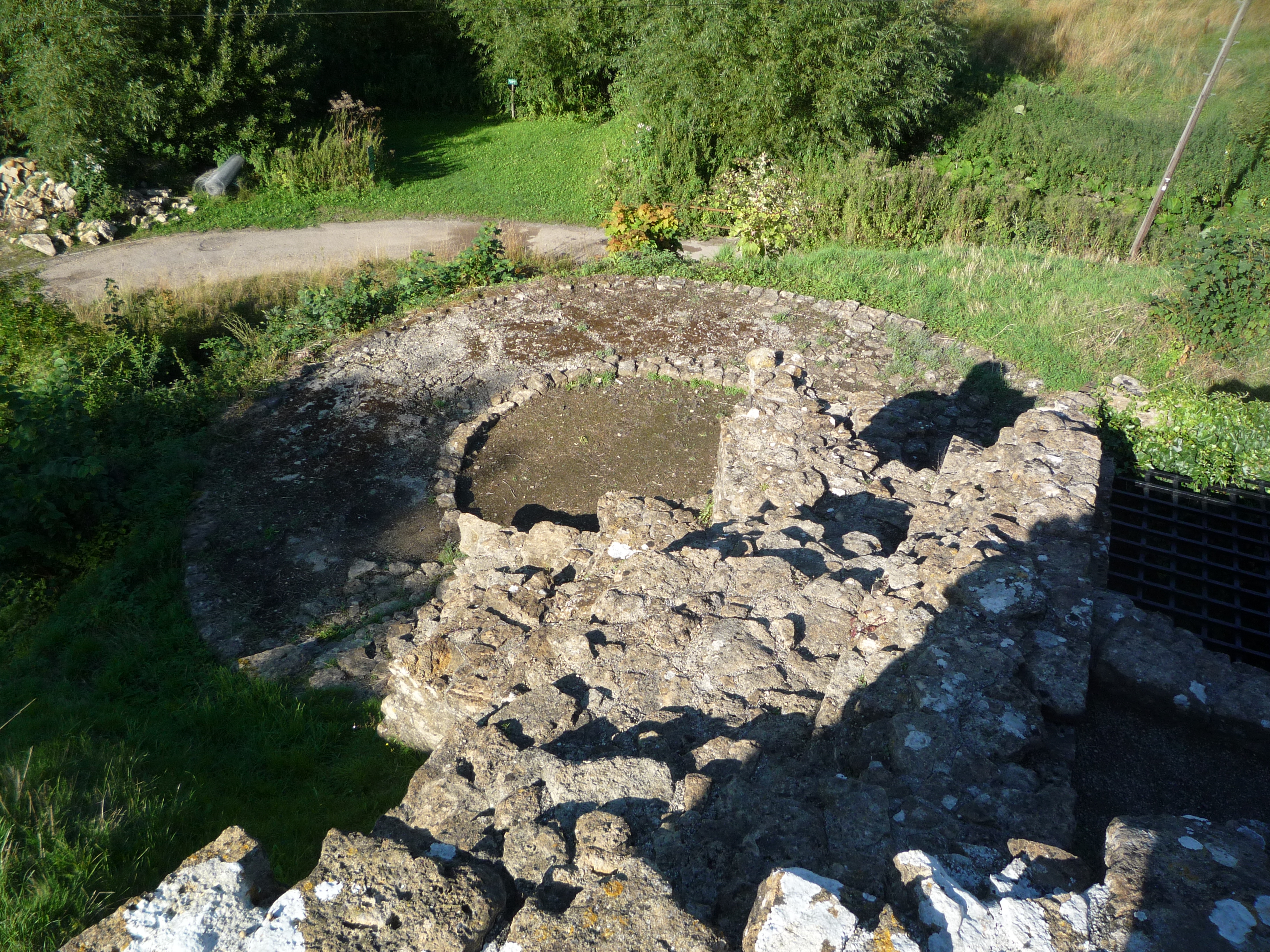 An image of Farleigh-Hungerford Castle