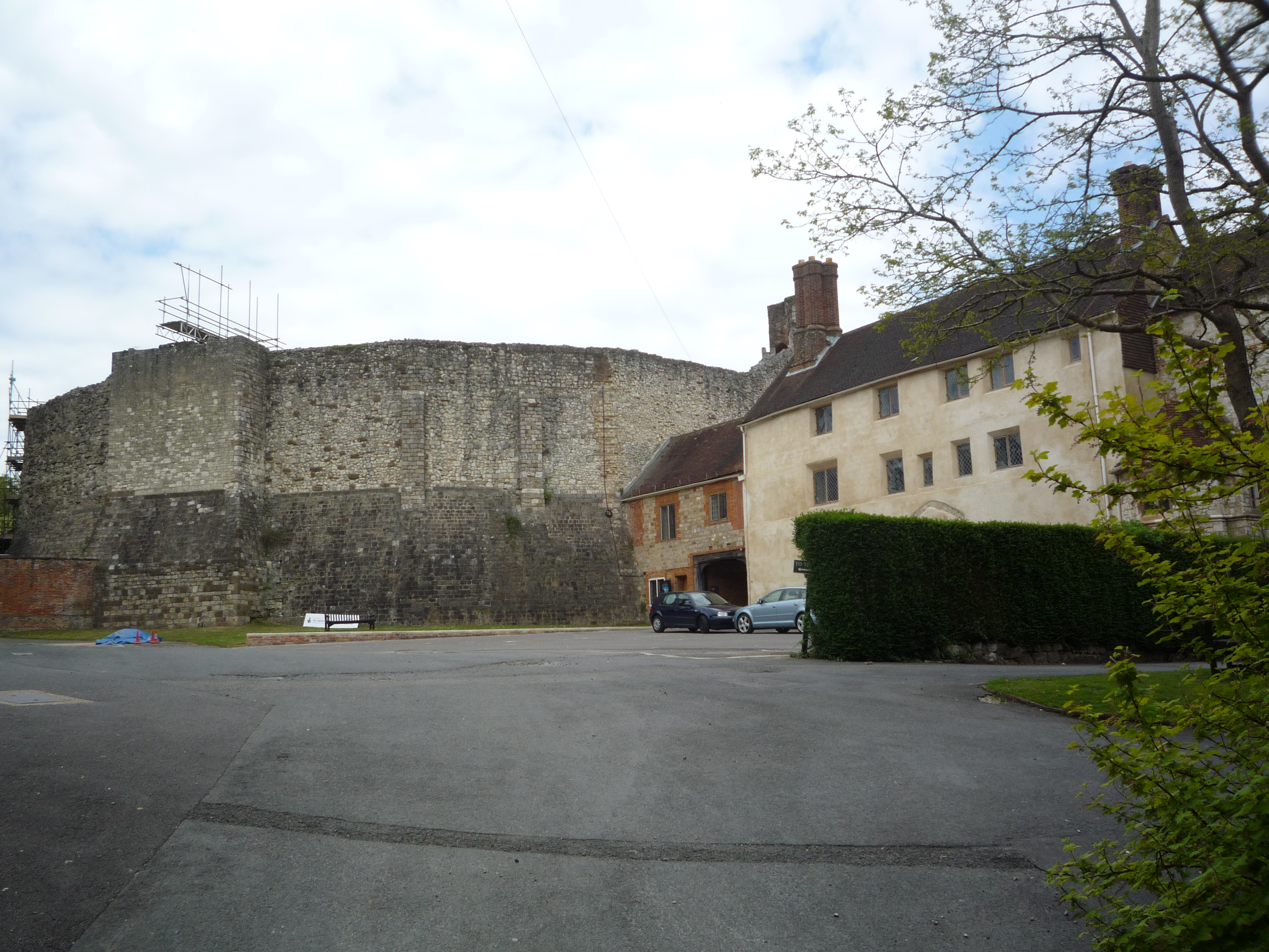 An image of Farnham Castle