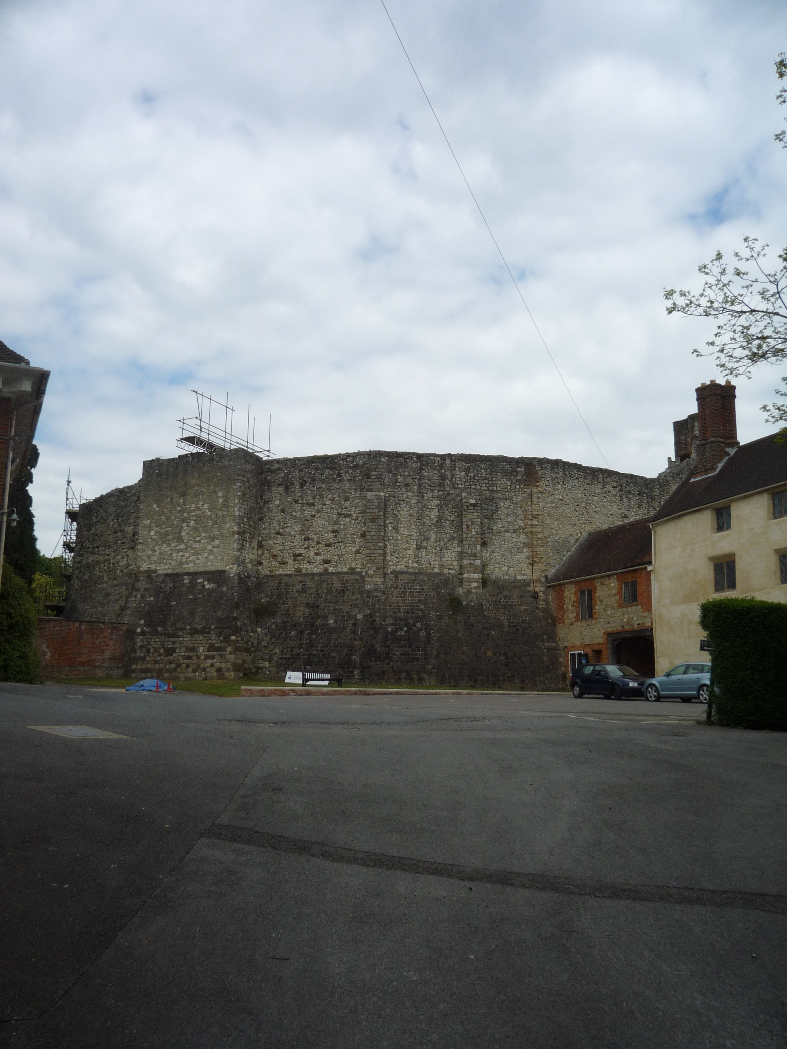 An image of Farnham Castle
