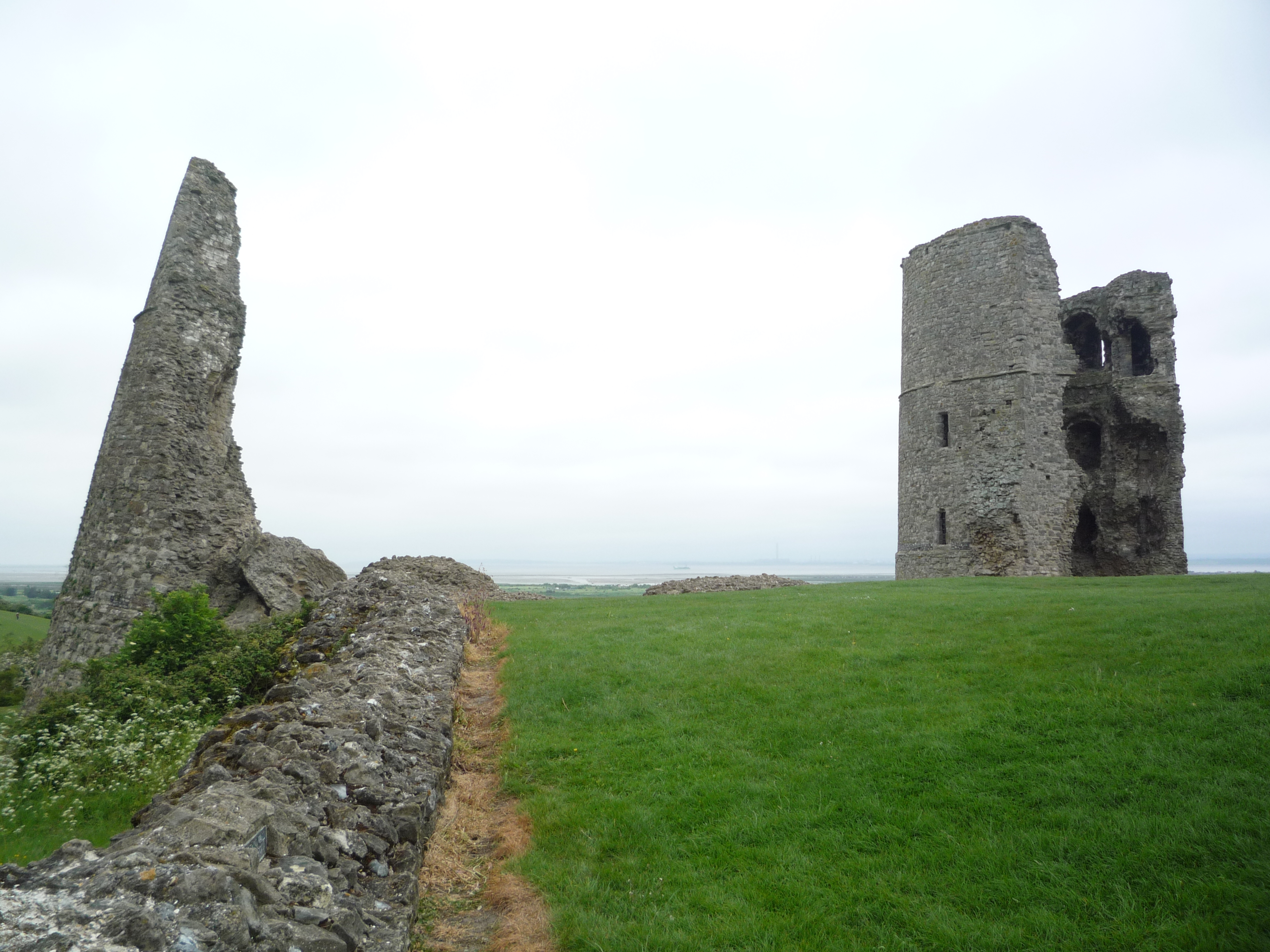 An image of Hadleigh Castle
