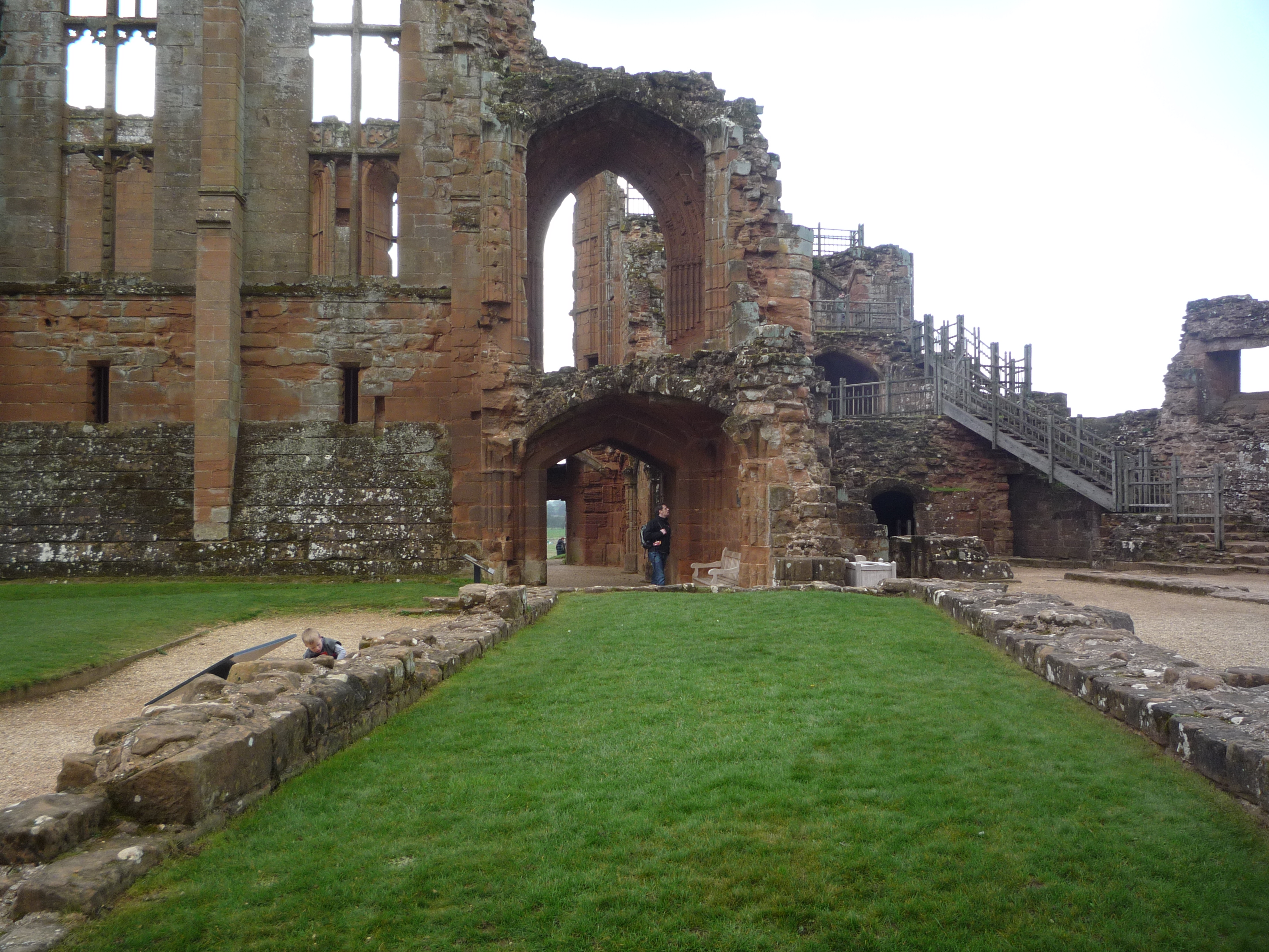 An image of Kenilworth Castle