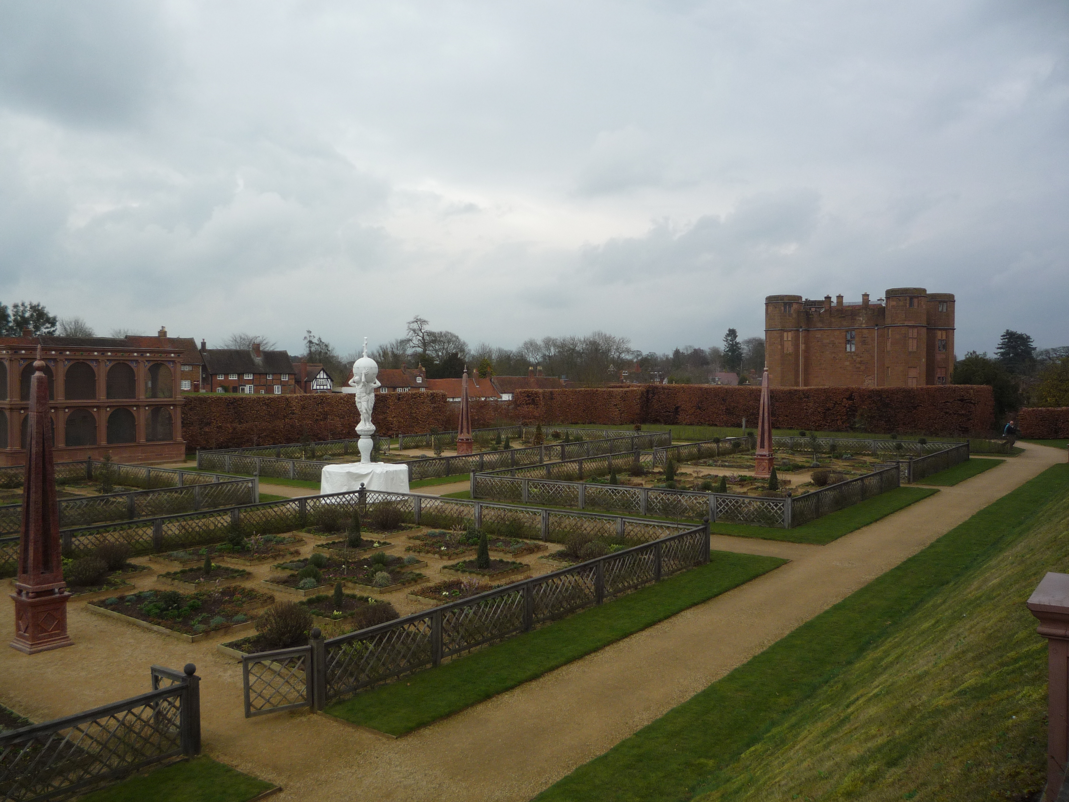 An image of Kenilworth Castle