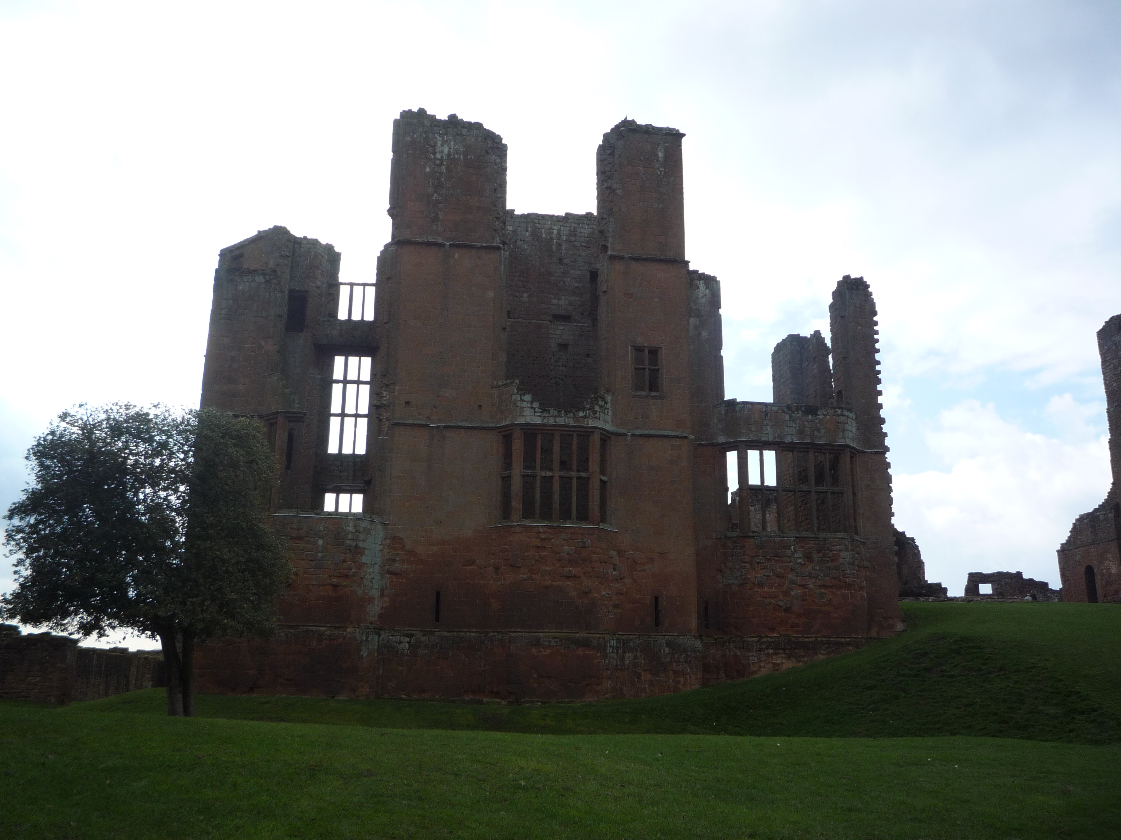 An image of Kenilworth Castle