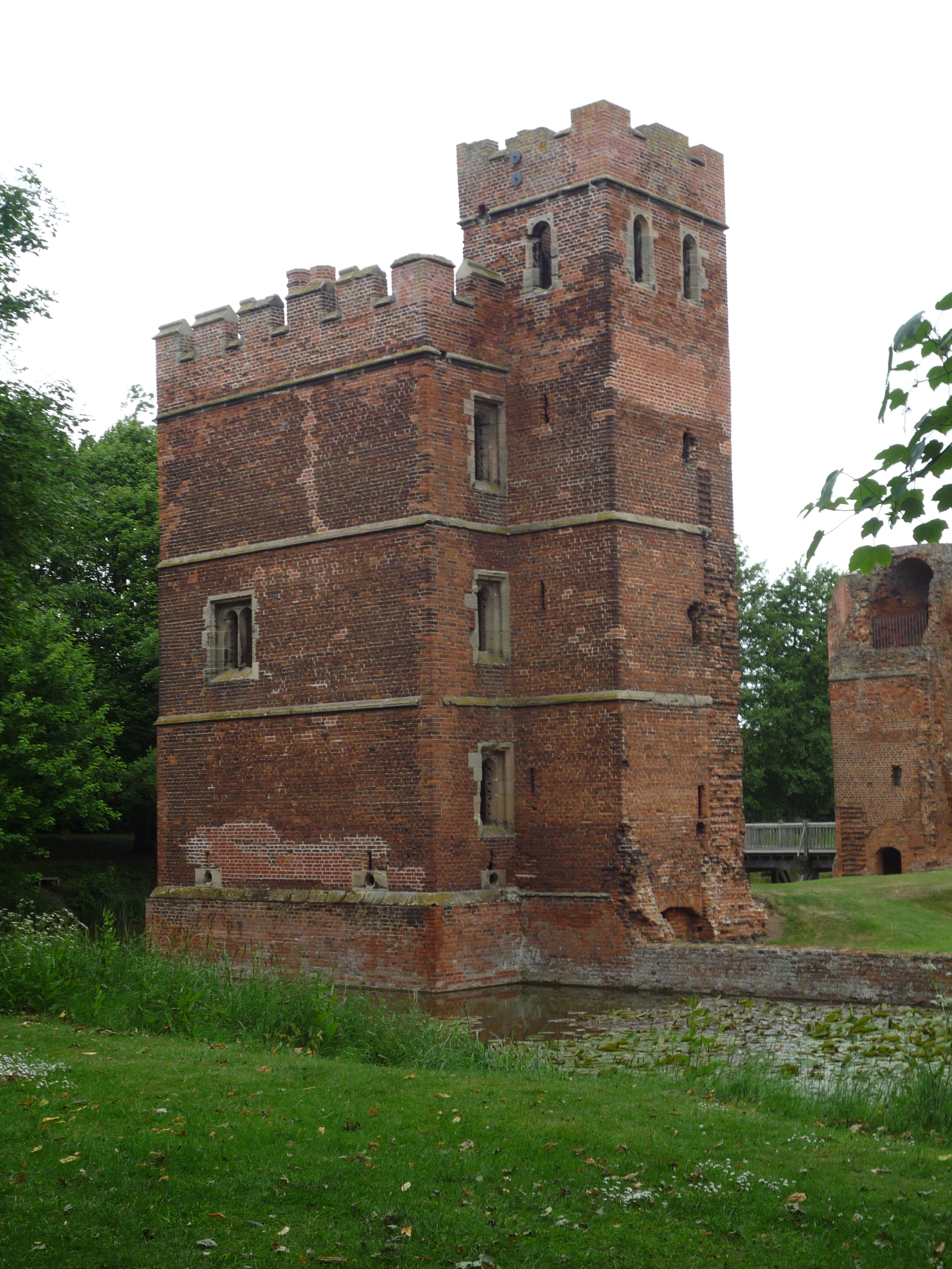 An image of Kirby Muxloe Castle