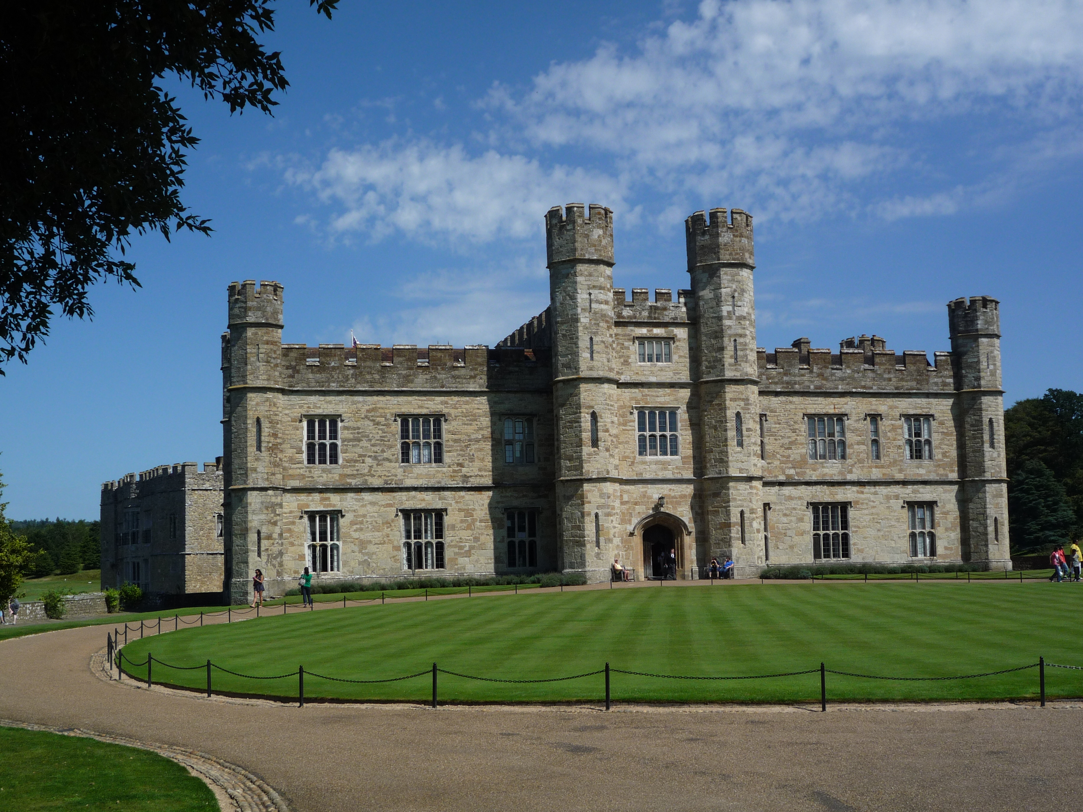An image of Leeds Castle
