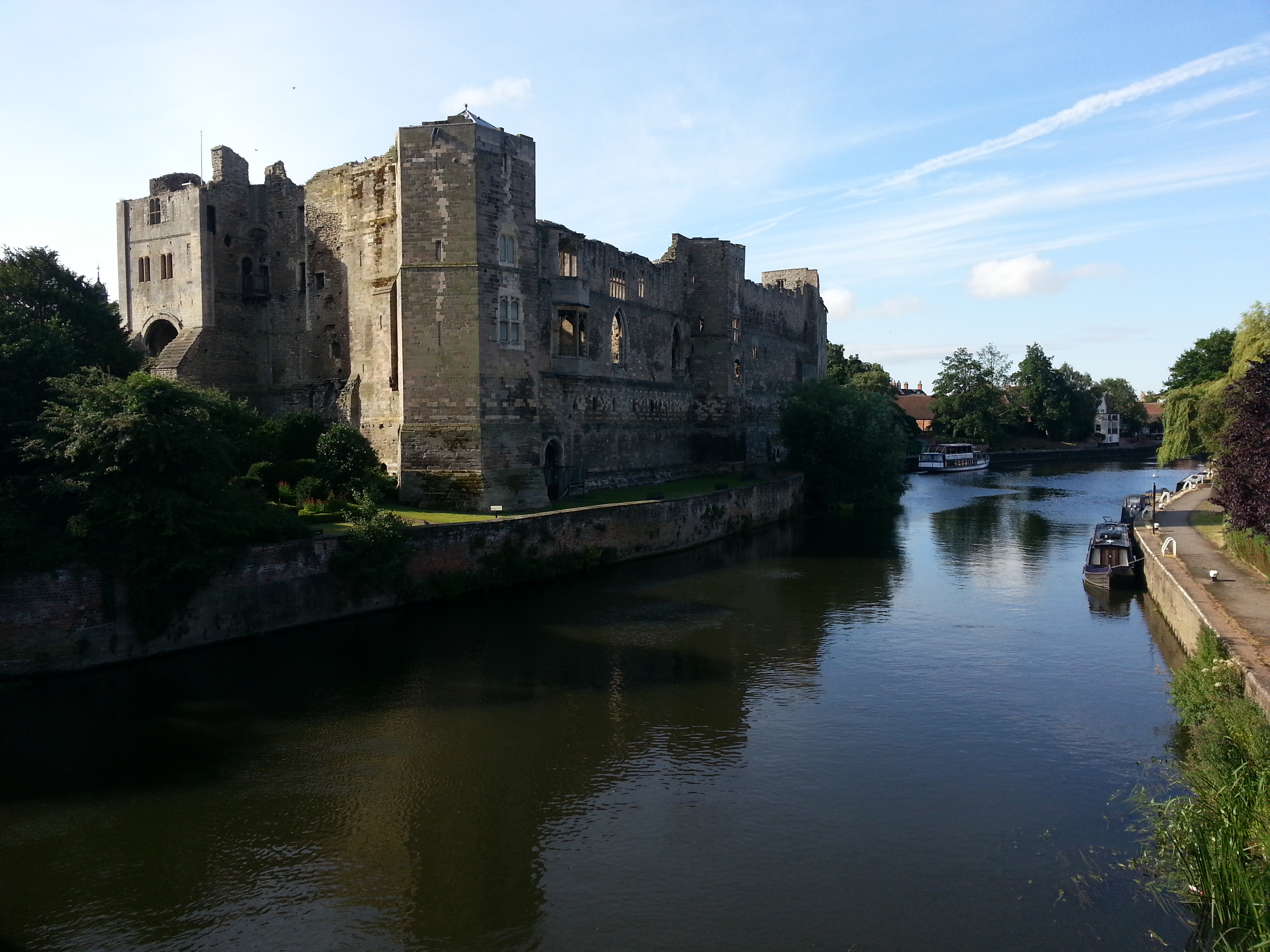 An image of Newark Castle (England)