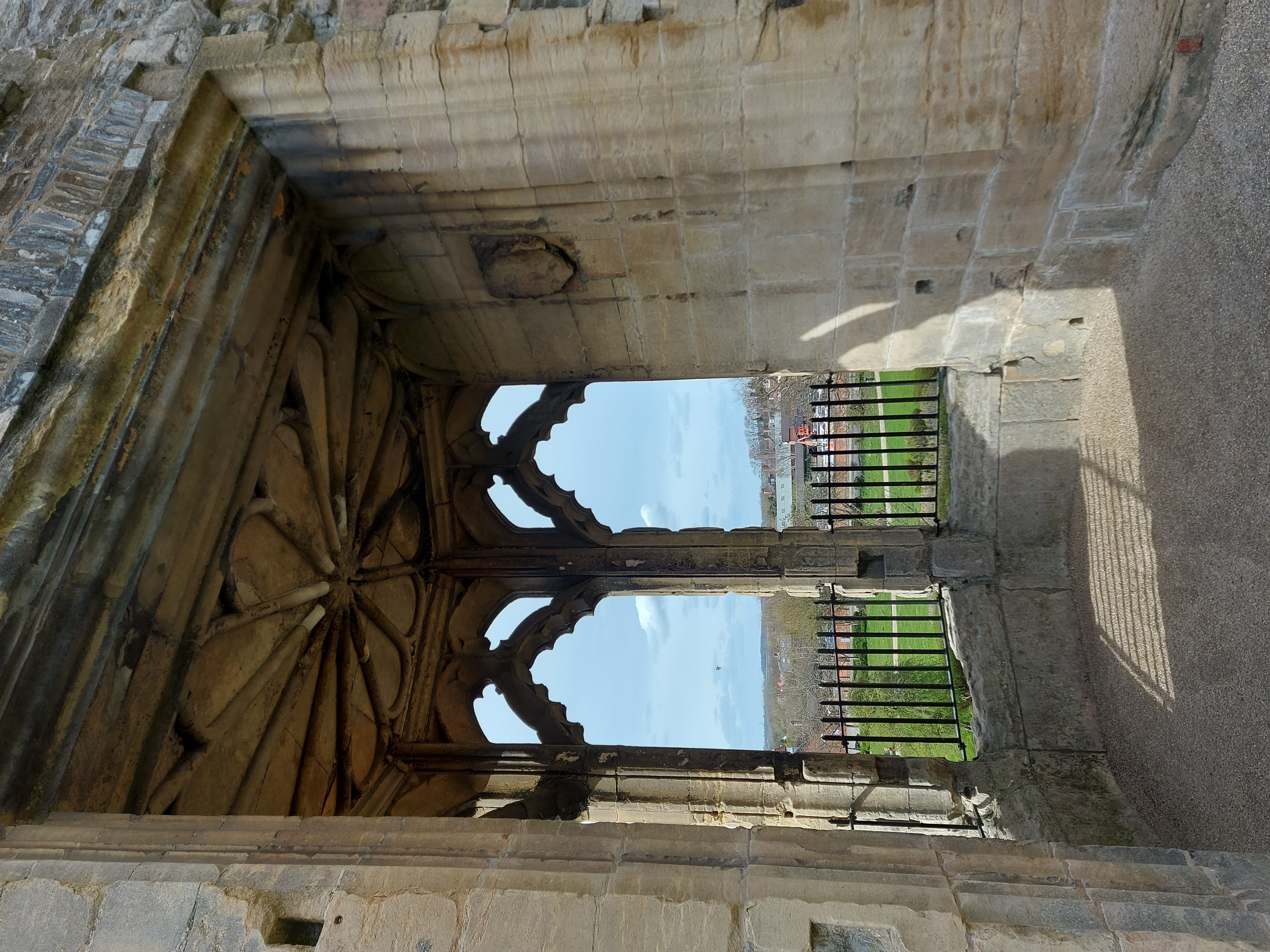 An image of Newark Castle (England)