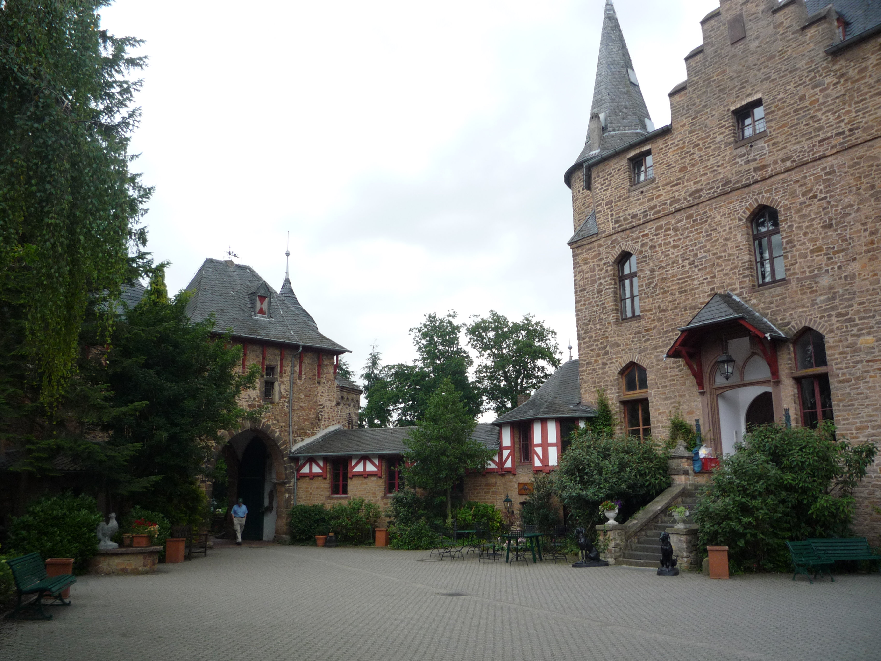 An image of Satzvey Castle