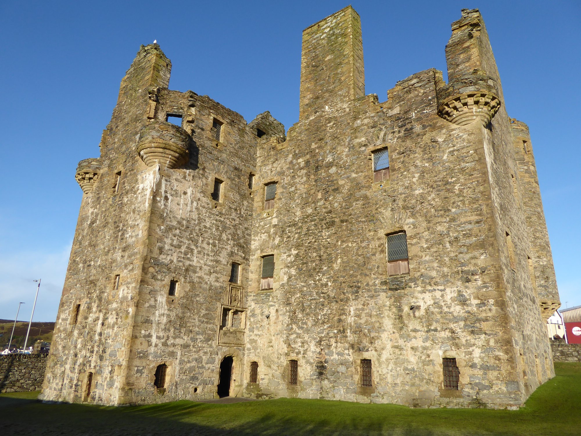 An image of Scalloway Castle
