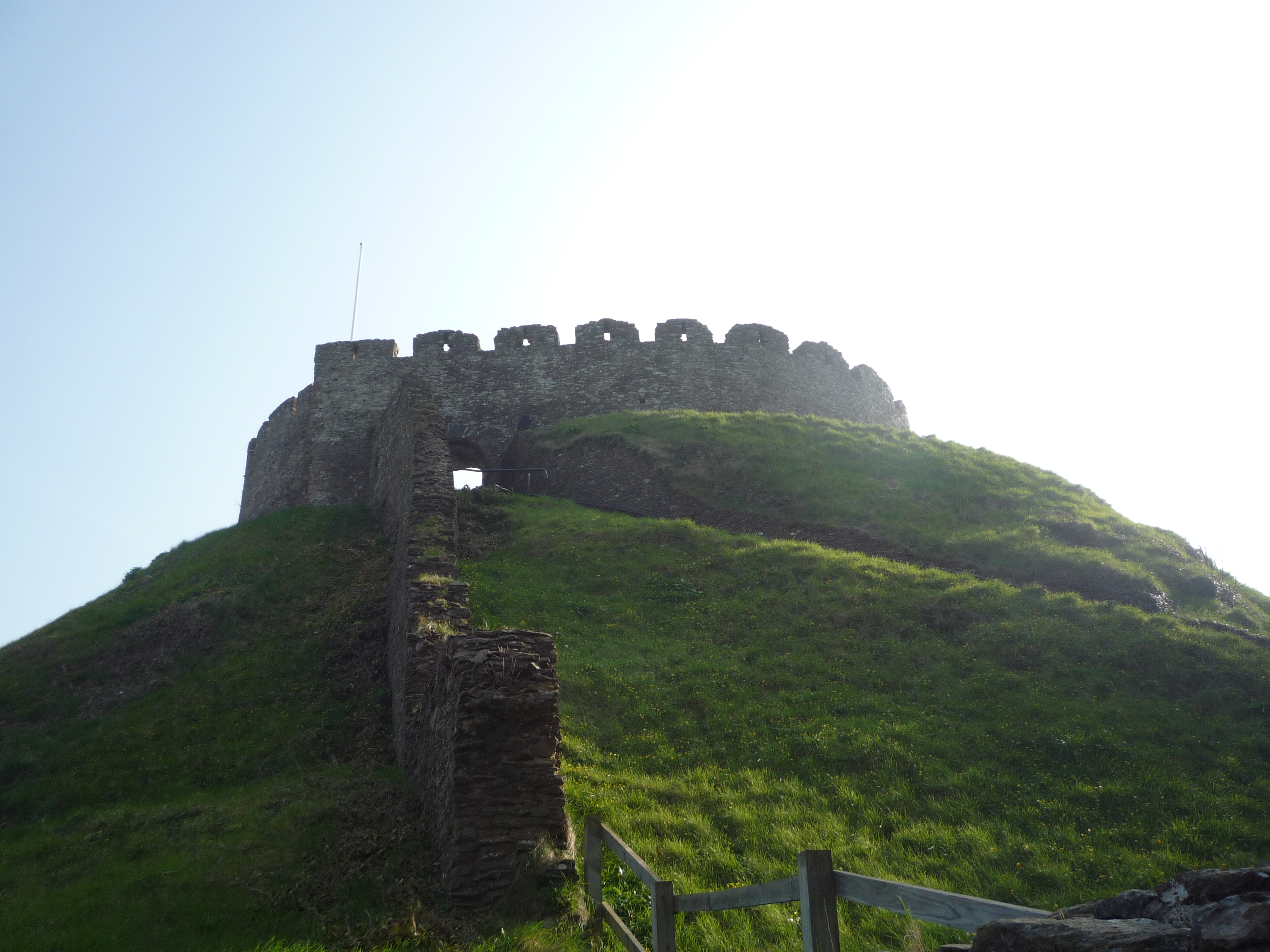 An image of Totnes Castle