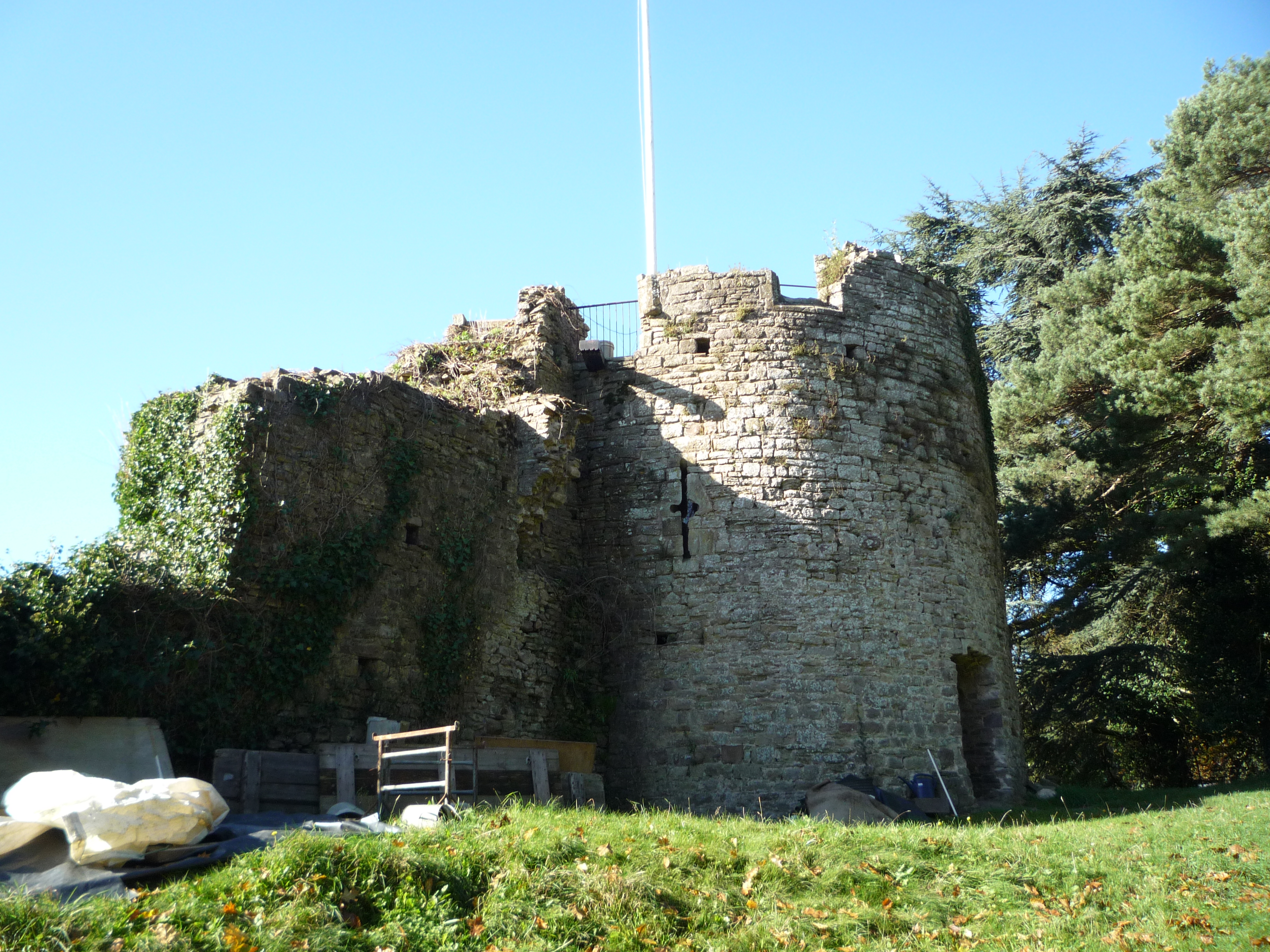 An image of Usk Castle