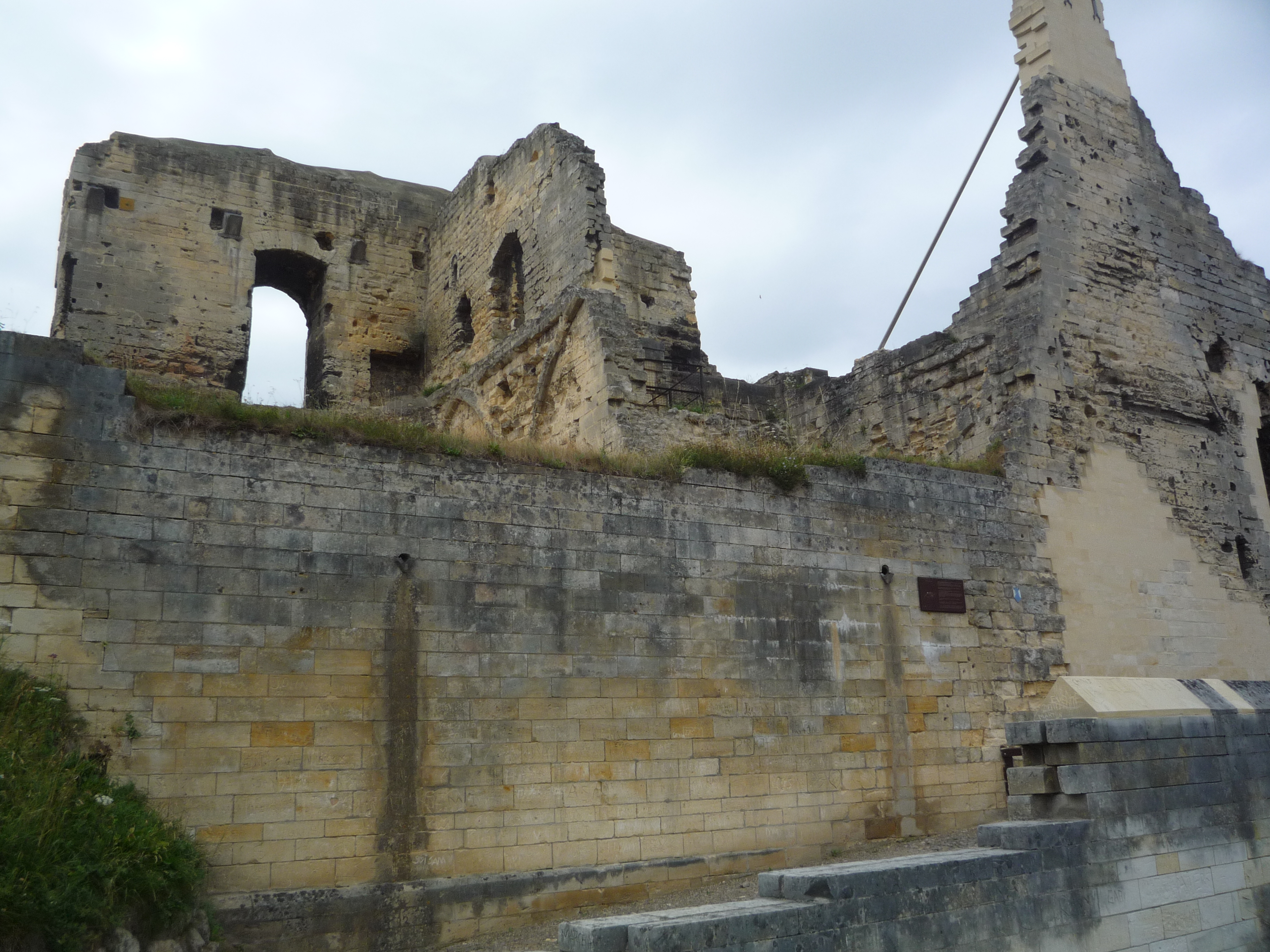An image of Valkenburg Castle