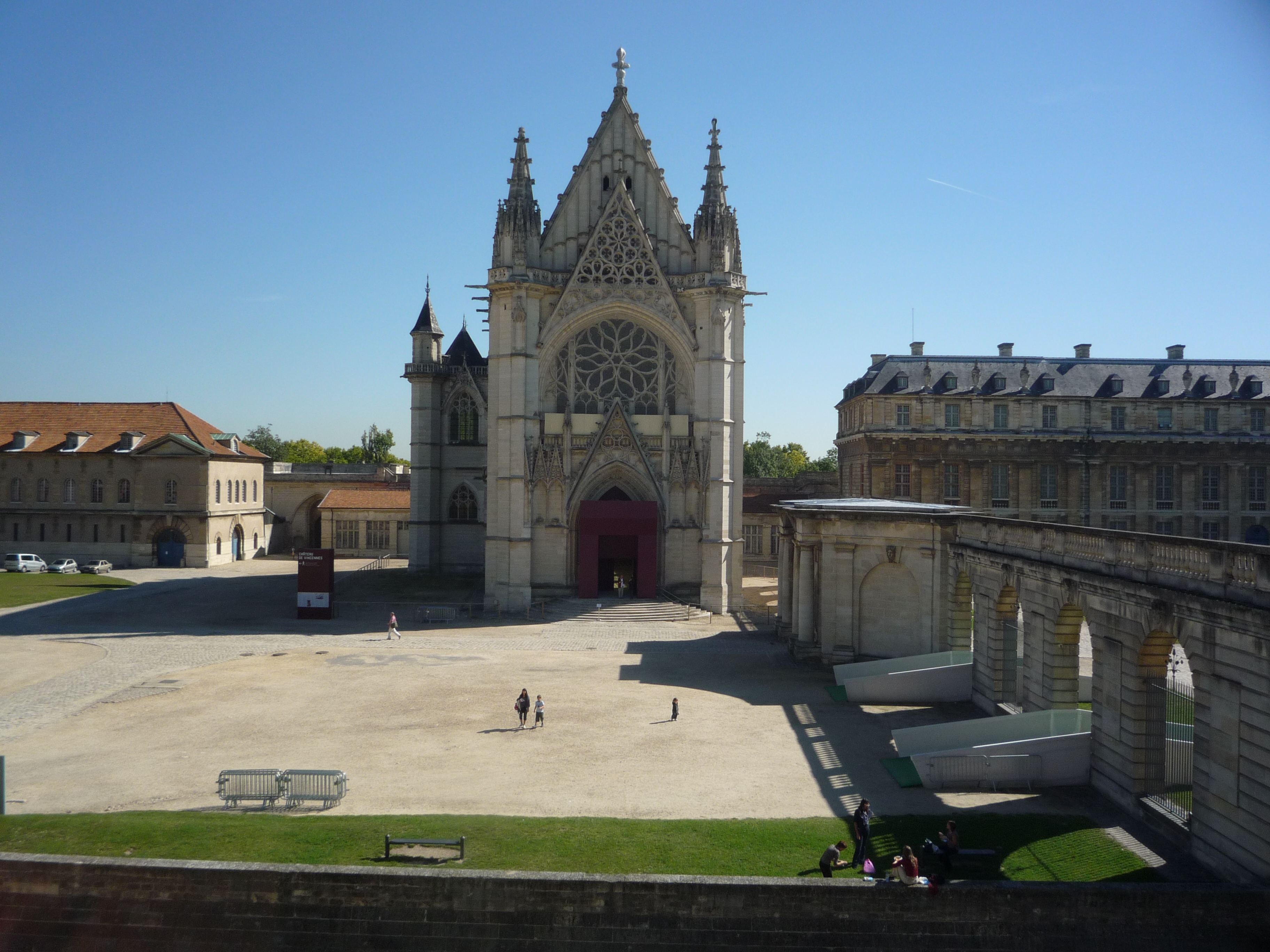 An image of Vincennes Castle
